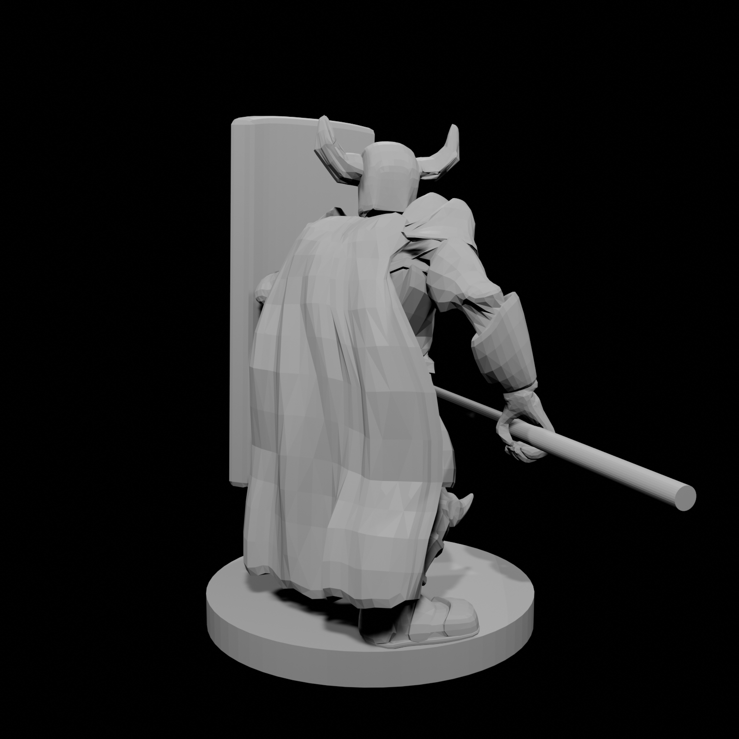 Paladin à la lance et au bouclier-tour, avec heaume à cornes